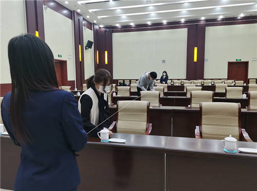 河北張家口市慈善義工聯(lián)合會為市人代會提供會務(wù)保障服務(wù)